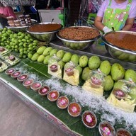 บรรยากาศ สามสหายมะม่วงน้ำปลาหวาน