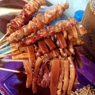 หน้าร้าน หม่าล่าแม่กุ้ง ปากซอยสุขุมวิท101