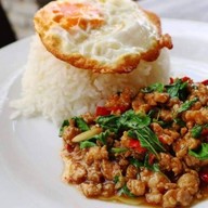 ส้มตำ ยำนัว ตามสั่ง