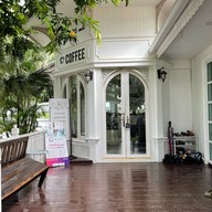 Fluffy & Me Cafe