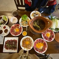 ยำ-แซ่บ-นัวส์ | ครัวฮาลาล สถานีพัฒน์ 25