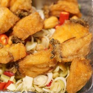 เมนูของร้าน ปูจ๋าท่าแฉลบ