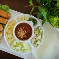 แหนมเนืองวีที รัชดาซอยสาม