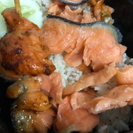 หม่าล่าสร่างเมา หลังสยามนคริทร์แยกไฟแดงโรงเรียนกอบกาญ