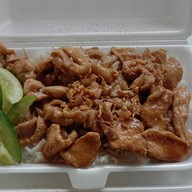 ผัดกระเพราอิ่มอร่อย🥂หอยทอด🍓หมูกรอบ🥃