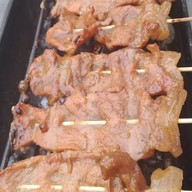 หมูปิ้งสมุนไพรนมสด (เจ้าดั้งเดิม)
