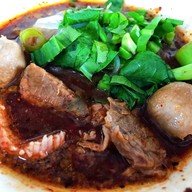 เมนูของร้าน ก๋วยเตี๋ยวเรือพัทลุง
