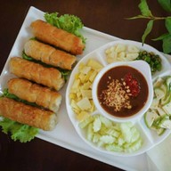 แหนมเนืองวีที รัชดาซอยสาม