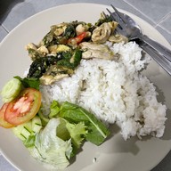 CHICK KA BEEF บ่อปลาวัดโยธิน