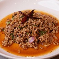 ร้านยำ นัว ยั่ว Yes กะเพราพริกแห้ง สาขา8 พัทยา