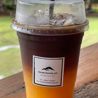 เมนูของร้าน Hugmueangkhong Cafe