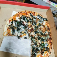 พิซซ่า Twins Pizza🍕เมืองเอก(รับคนละครึ่ง) ถูกอร่อยจบในร้านเดียว #เมืองเอก #แฝด #พิซซ่า #Pizza (ทวิน พิซซ่าโฮมเมด สาขาเมืองเอก)