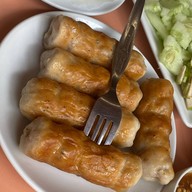 เมนูของร้าน แดงแหนมเนือง ในเมือง