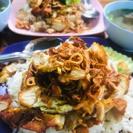 โอเล่ข้าวมันไก่ทอดขมิ้น