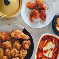 ไก่ทอดเกาหลีโซลจู Tteok and Fried by Seoul Ju