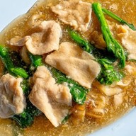 ราดหน้านายอ้วน@ข้าวผัดปู  ตลาดเสรี2 สาขา ตลาดเสรี2
