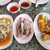 ไก่ย่างสมหวัง ดอนเมือง