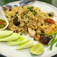 ข้าวผัดปูรสซิ่ง ตลาดมารวยหทัยราษฎร์54