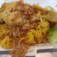 ร้านกะเพรา เก็บยอด