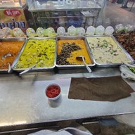 ลุงโค่ผัดเผ็ด/หมูตุ๋น/กับข้าวสำเร็จรูปซอย7