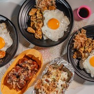 โมโมทาโร่ ข้าวหน้าสไตล์ญี่ปุ่น / momotaro donburi ตลาดซีไซด์ บางแสน