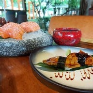 เมนูของร้าน Uchi Japanese Gastro Bar Punna Residences