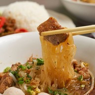 เมนูของร้าน ร้านตำหนักแก้ว ราคาเริ่มต้น 59 บาท อร่อยระดับตำนานมากกว่า 20