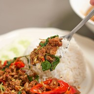 เมนูของร้าน ร้านตำหนักแก้ว ราคาเริ่มต้น 59 บาท อร่อยระดับตำนานมากกว่า 20
