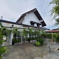 พรีม วิลเลจ (Preme Village)