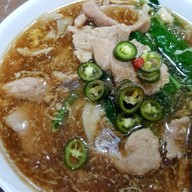 เมนูของร้าน ราดหน้านายอ้วน@ข้าวผัดปู  ตลาดเสรี2 สาขา ตลาดเสรี2