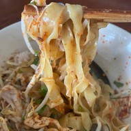 ก๋วยเตี๋ยวหน้าโรงเรียนสุพรรณภูมิ