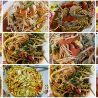 ส้มตำโต้รุ่ง (ในตลาดโต้รุ่งเจ้าเก่า)