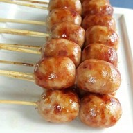 หมูปิ้งณัฐวุฒิ ตลาดไท