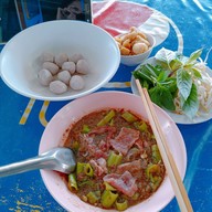 ก๋วยเตี๋ยวเรือป้าทองคำ รามอินทรา