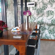 Longse' coffee house