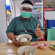 ก๋วยเตี๋ยวเรือ ป.ประทีป สาขา นาเกลือ สูตรต้นตำรับ
