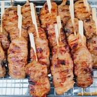 หมูปิ้งณัฐวุฒิ ตลาดไท