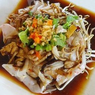ก๋วยเตี๋ยวหลอดทรงเครื่อง สูตรโบราณ