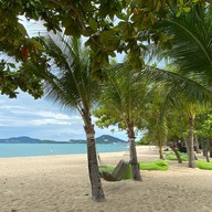 โรงแรมดับเบิ้ลยูรีทรีทเกาะสมุย