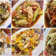 ส้มตำโต้รุ่ง (ในตลาดโต้รุ่งเจ้าเก่า)