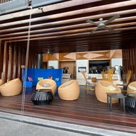 โรงแรมดับเบิ้ลยูรีทรีทเกาะสมุย