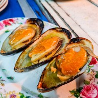 หมึกดำ หน้า ม.แม่โจ้(ปลาหมึกย่าง เห็ดออรินจิย่าง)