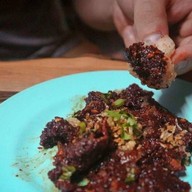 ลาภ 19 กับข้าวเมือง