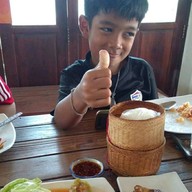 ร้านอาหารบ้านสวนส้ม