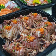 Sugoi Sushi สุโก่ย ซูชิ แซลมอนสดนอร์เวย์