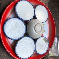 เตี๋ยว เต็ม ตีน  คลองสี่