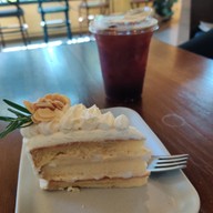 Jardin d'été Gelato and Dessert Cafe