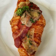 เมนูของร้าน Zurich Bread Factory&Cafe