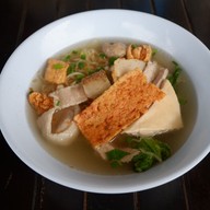 เมนูของร้าน เว้งกาแฟ 2498 ก๋วยเตี๋ยวแคระ