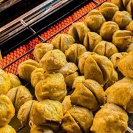 ลูกชิ้นปิ้งย้อนเวลาชุบกะทิ&อาหารตามสั่ง